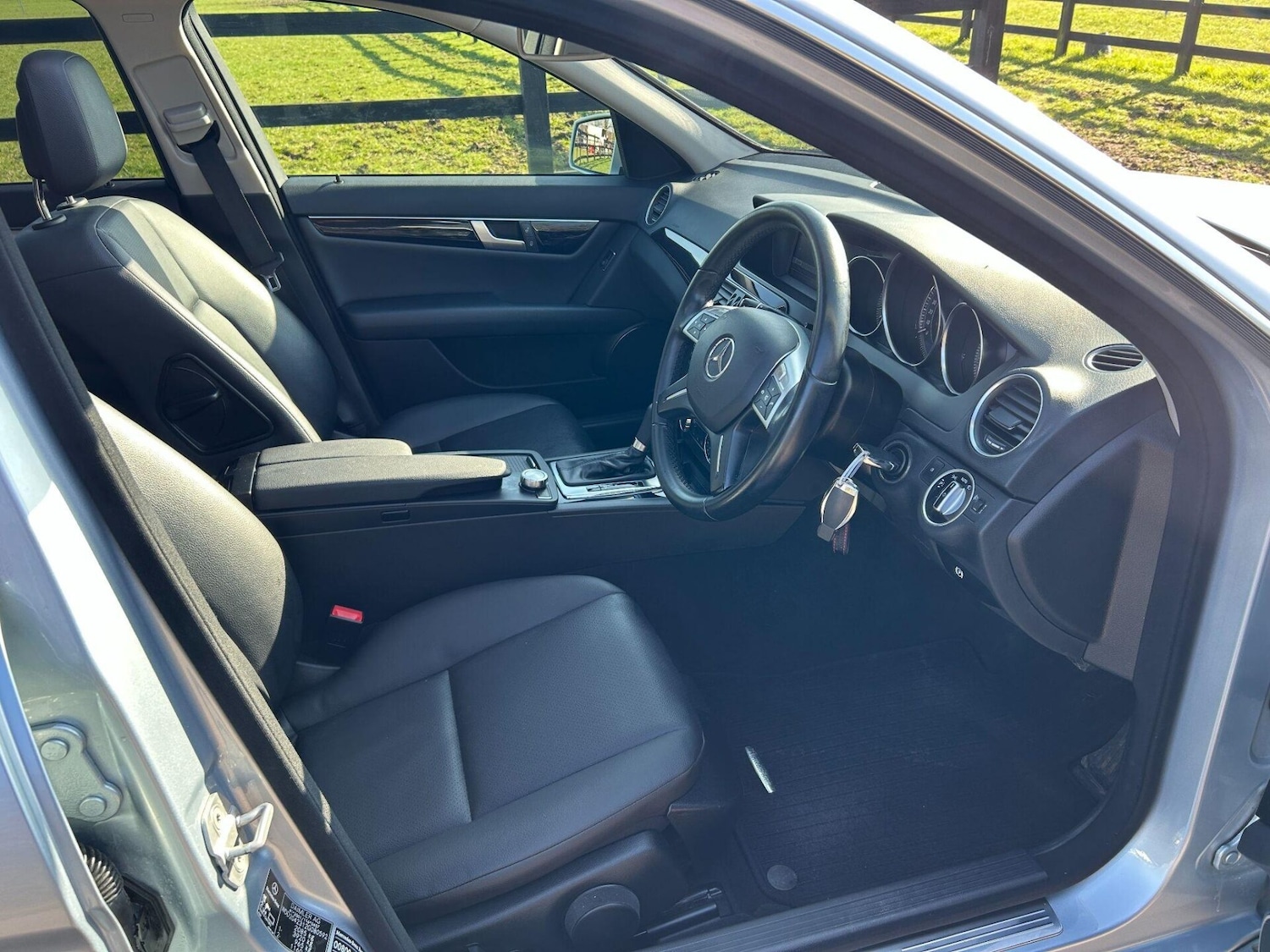 Used Mercedes-Benz C Class 2013 for sale - 77931027: Photo 18