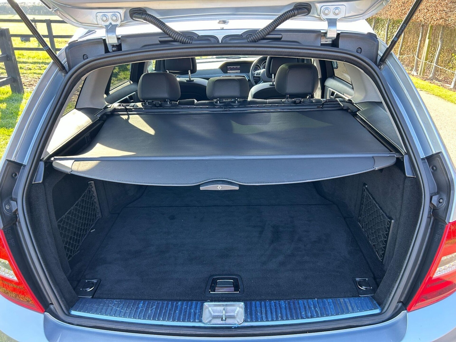 Used Mercedes-Benz C Class 2013 for sale - 77931027: Photo 24