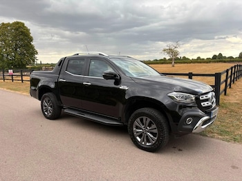 Used Mercedes-Benz X Class 2018 for sale - 79537832: Photo