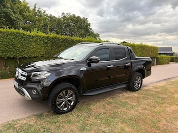 Used Mercedes-Benz X Class 2018 for sale - 79537832: Photo