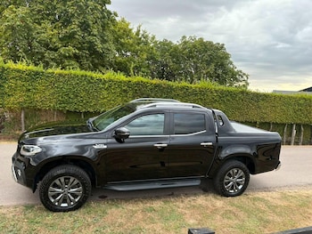 Used Mercedes-Benz X Class 2018 for sale - 79537832: Photo