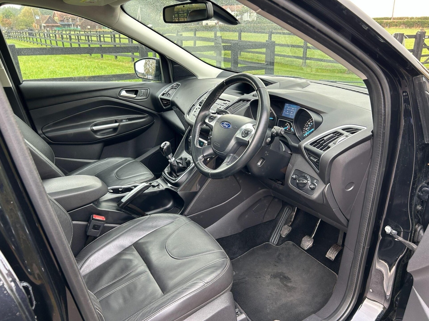 Used Ford Kuga 2015 for sale - 76231408: Photo 13