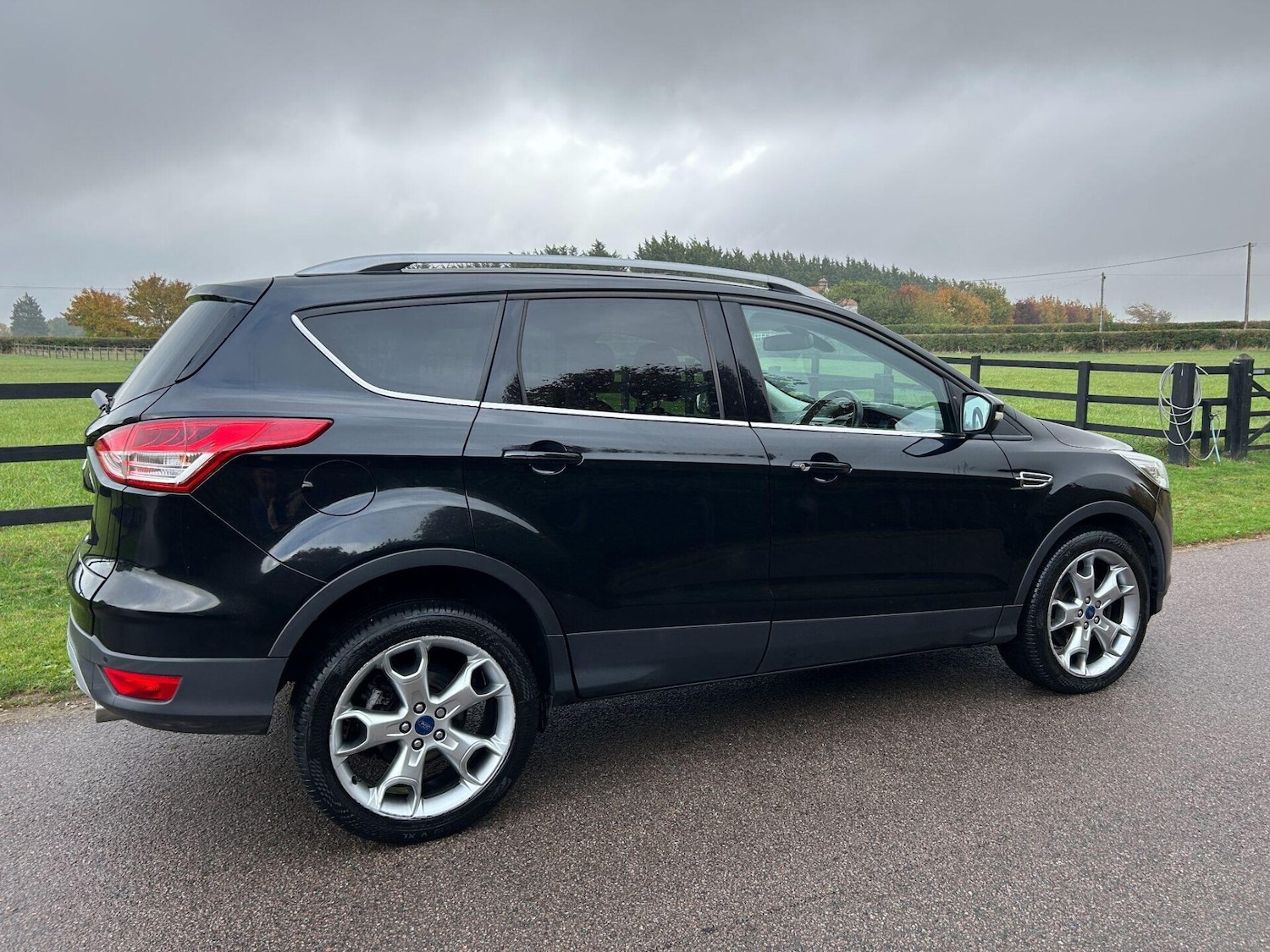 Used Ford Kuga 2015 for sale - 76231408: Photo 4