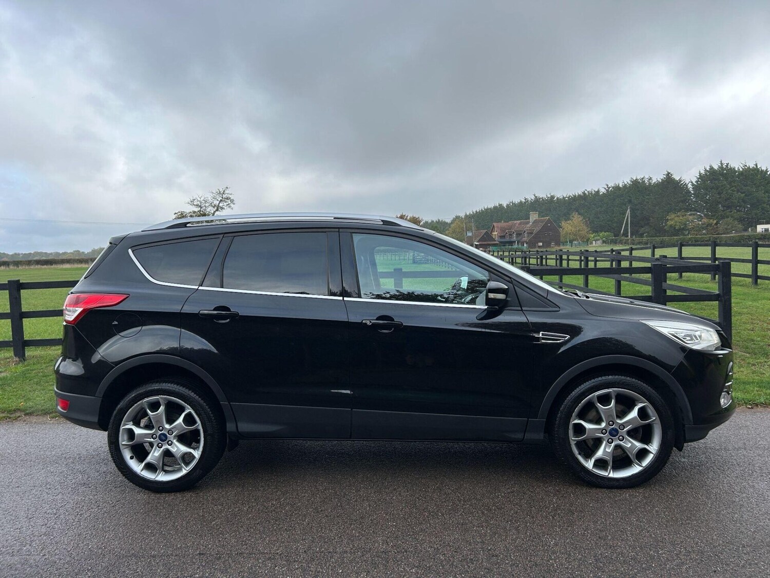 Used Ford Kuga 2015 for sale - 76231408: Photo 7