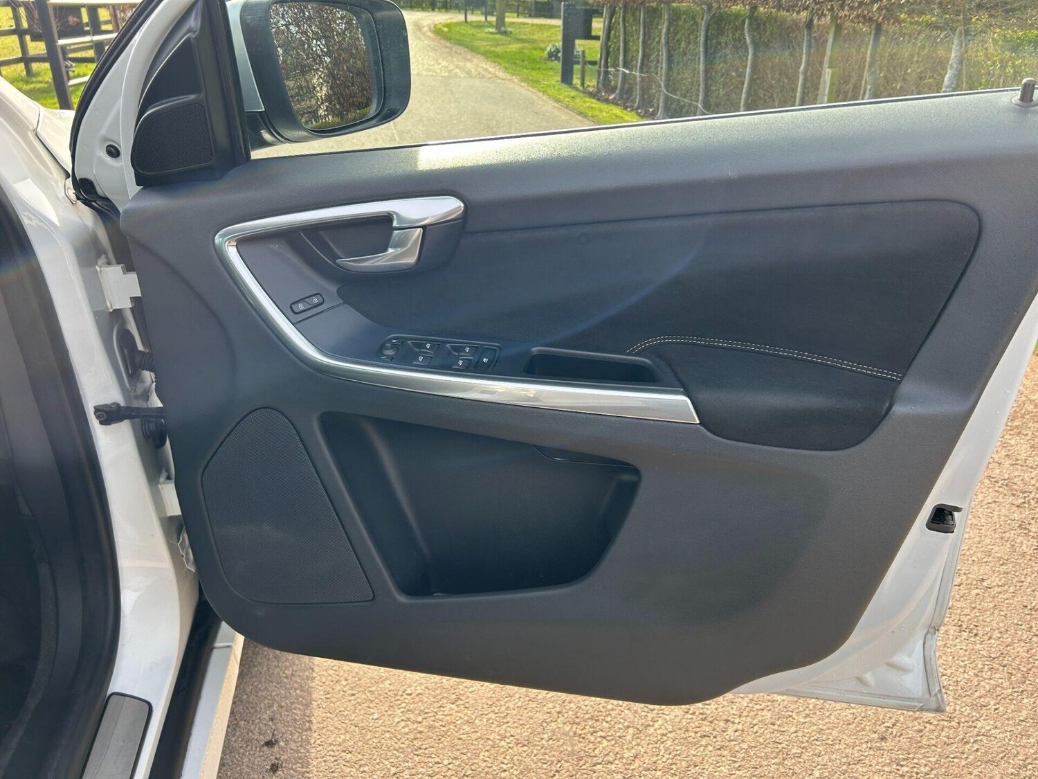 Used Volvo XC60 2017 for sale - 77578289: Photo 30