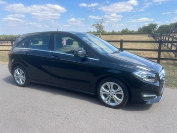 Used Mercedes-Benz B Class 2016 for sale - 79500733: Photo