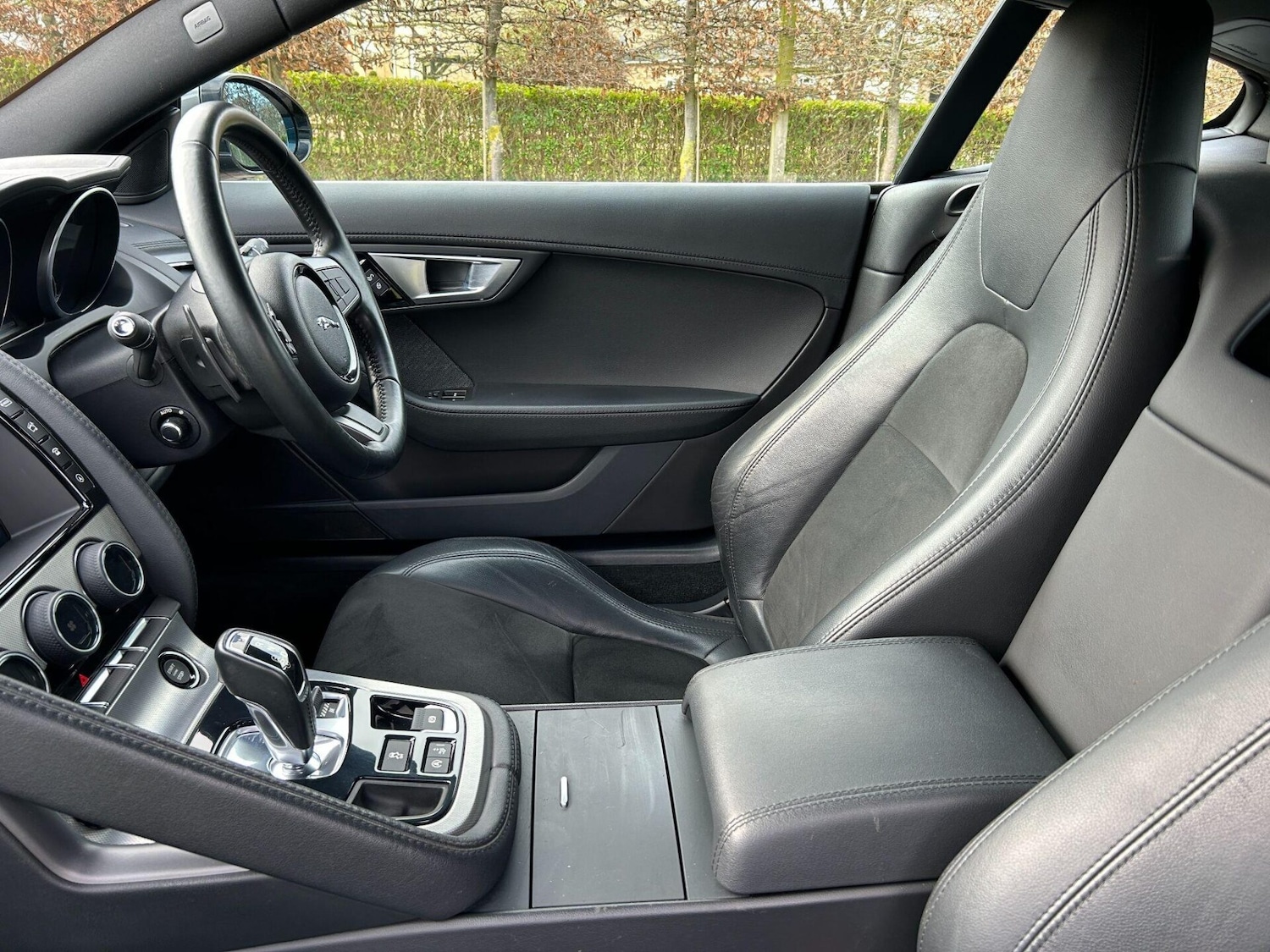 Used Jaguar F-Type 2015 for sale - 77168666: Photo 43