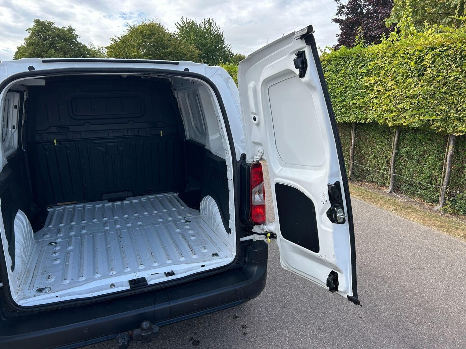 Vehicle 21