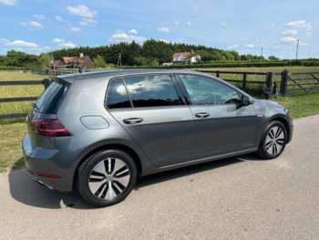 Used Volkswagen Golf 2019 for sale - 74928490: Photo