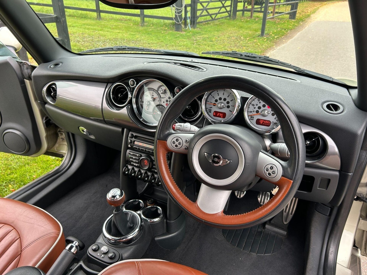 Used MINI Convertible 2008 for sale - 76985188: Photo 10