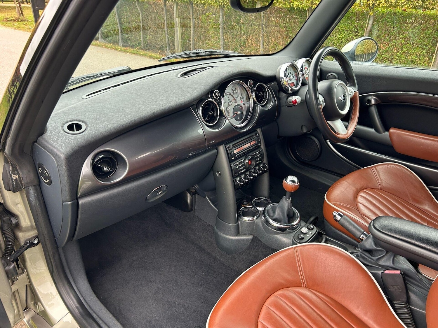 Used MINI Convertible 2008 for sale - 76985188: Photo 15