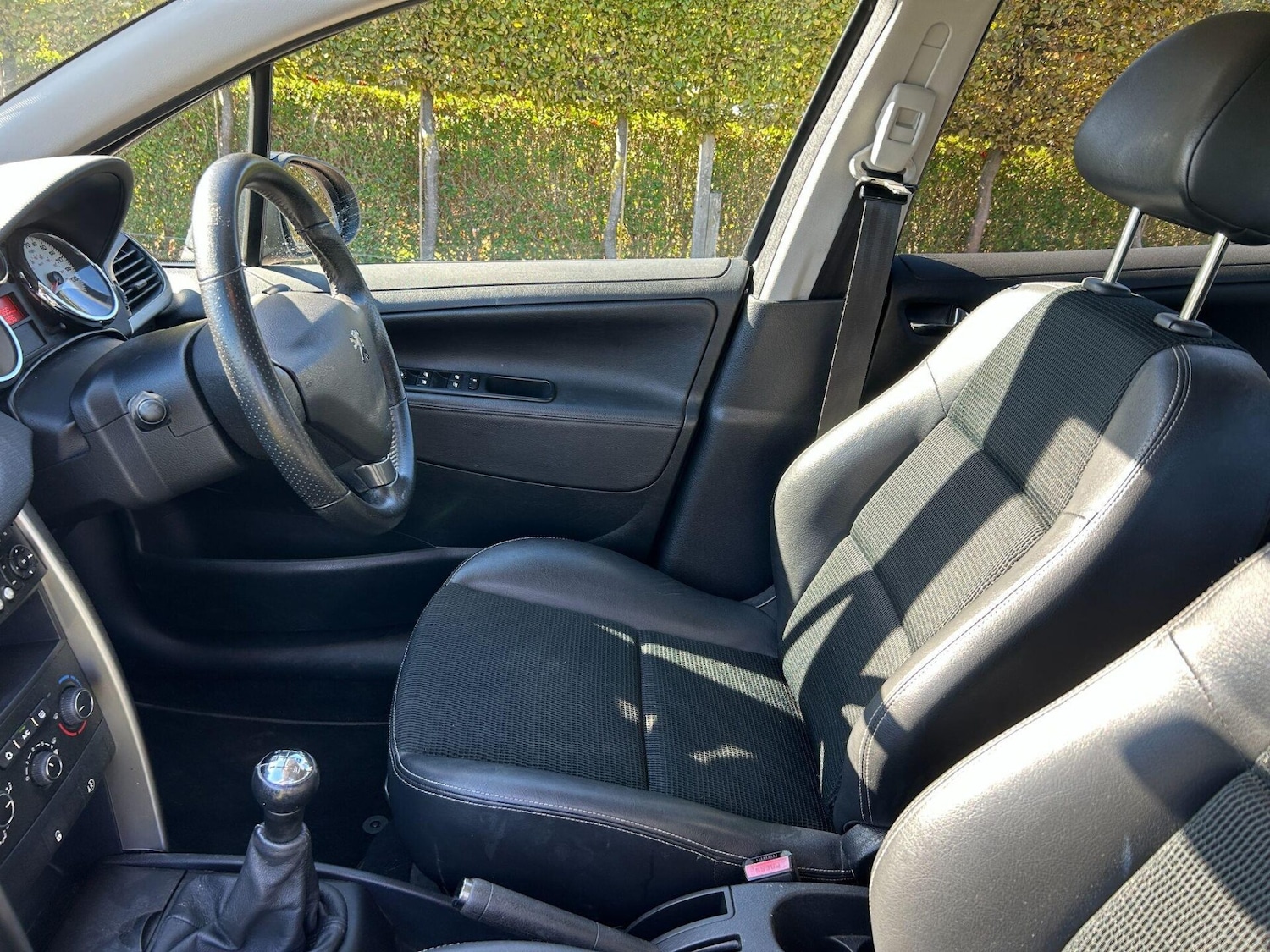 Used Peugeot 207 2012 for sale - 76192862: Photo 17