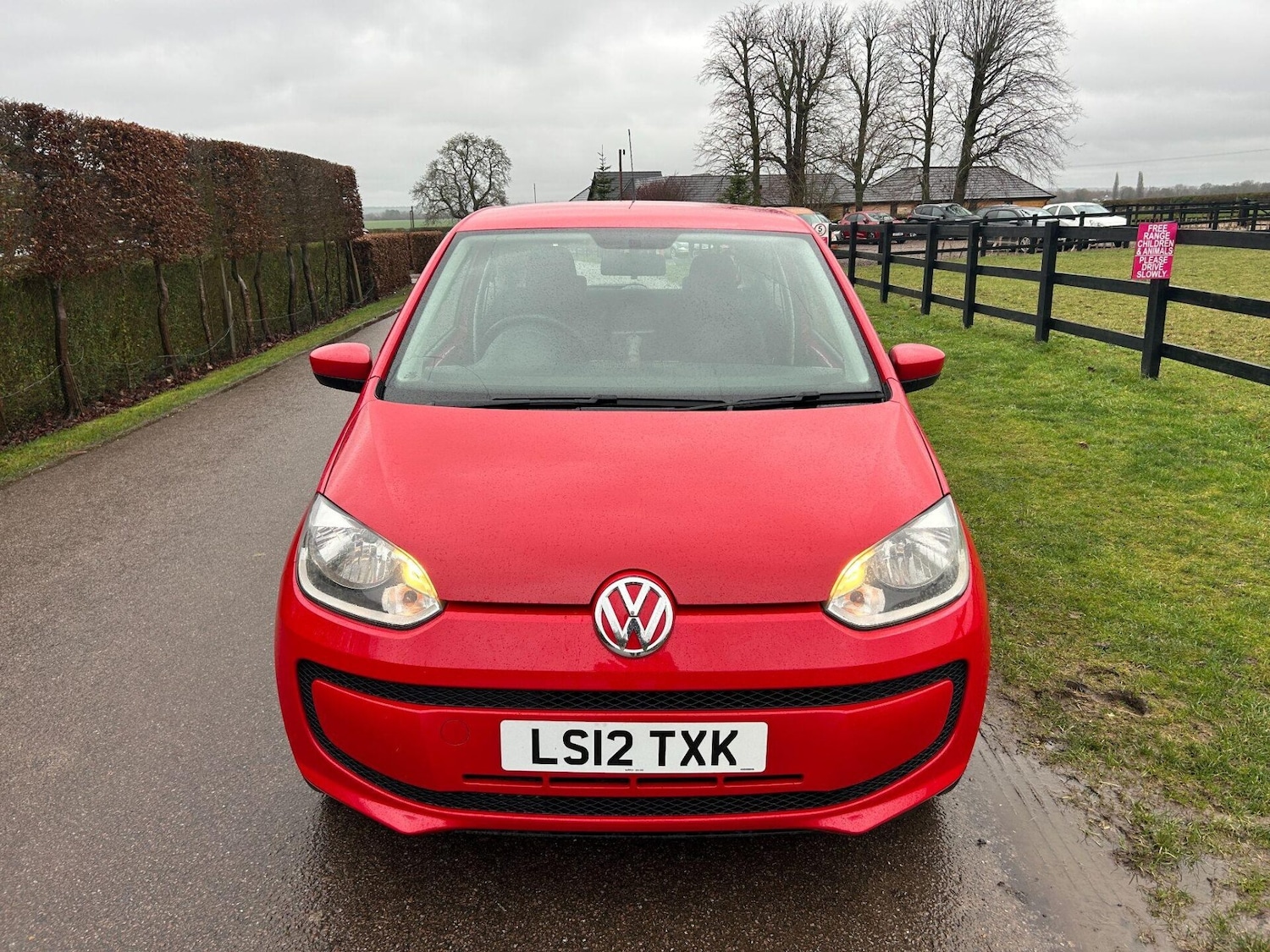 Used Volkswagen up! 2012 for sale - 77168673: Photo 2
