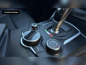 Used Alfa Romeo Stelvio 2019 for sale - 76631067: Photo