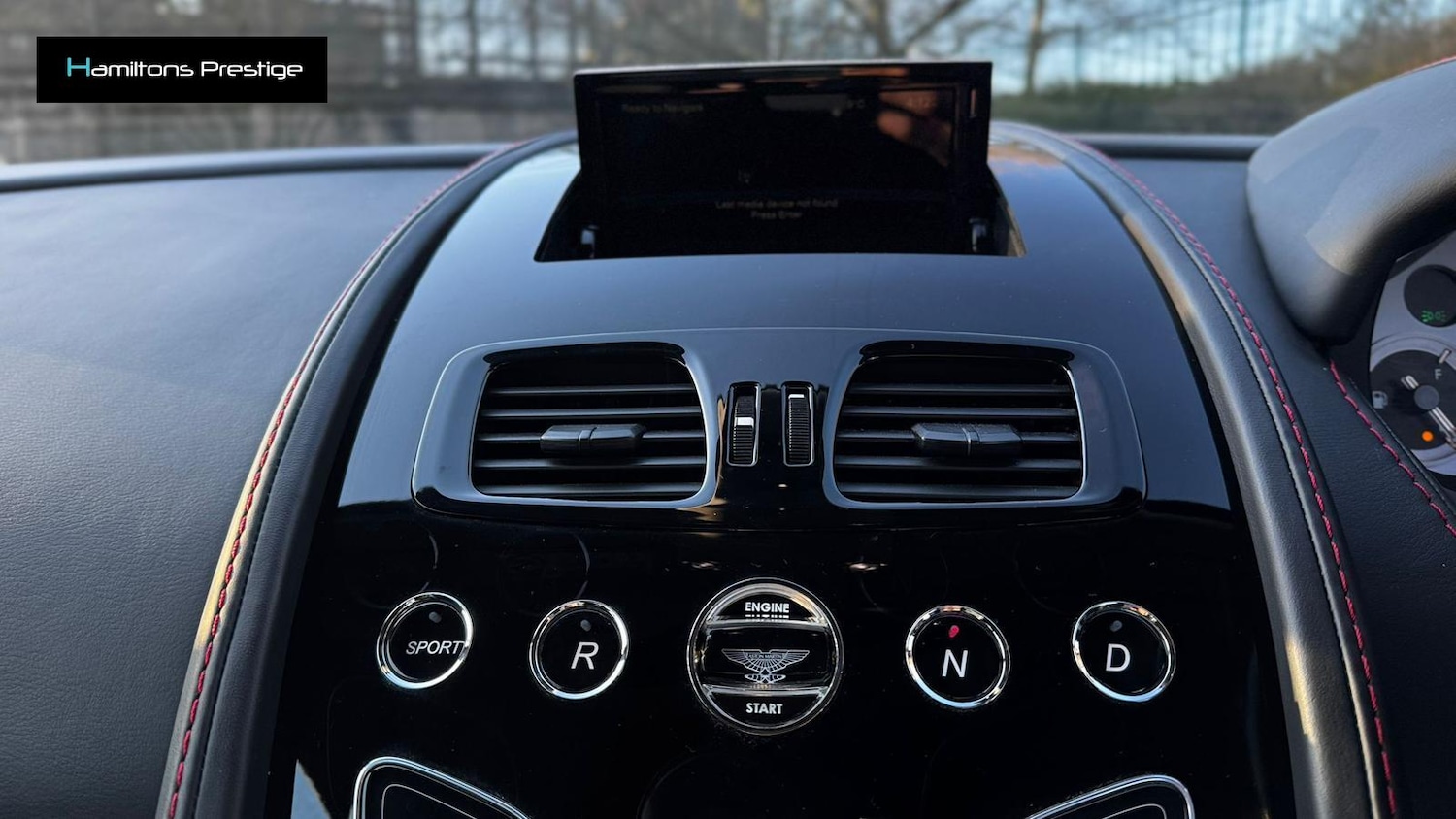 Used Aston Martin Vantage 2015 for sale - 77672848: Photo 27