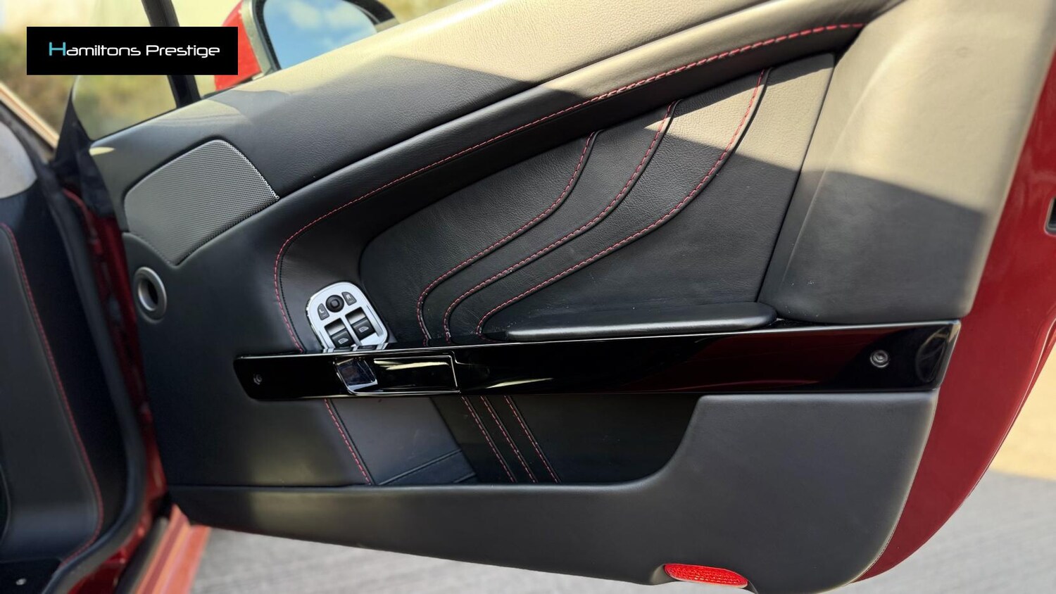 Used Aston Martin Vantage 2015 for sale - 77672848: Photo 35