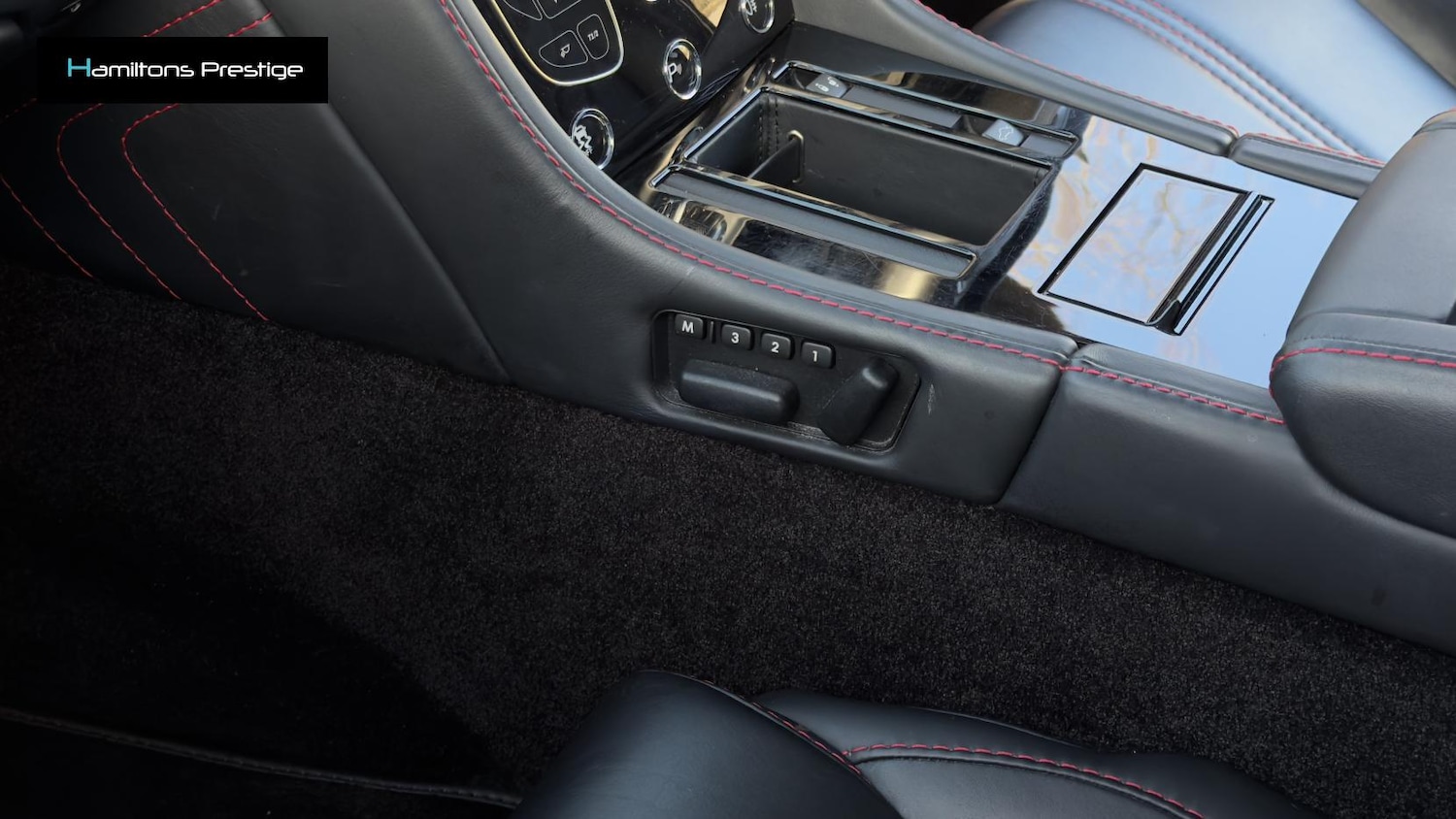 Used Aston Martin Vantage 2015 for sale - 77672848: Photo 38