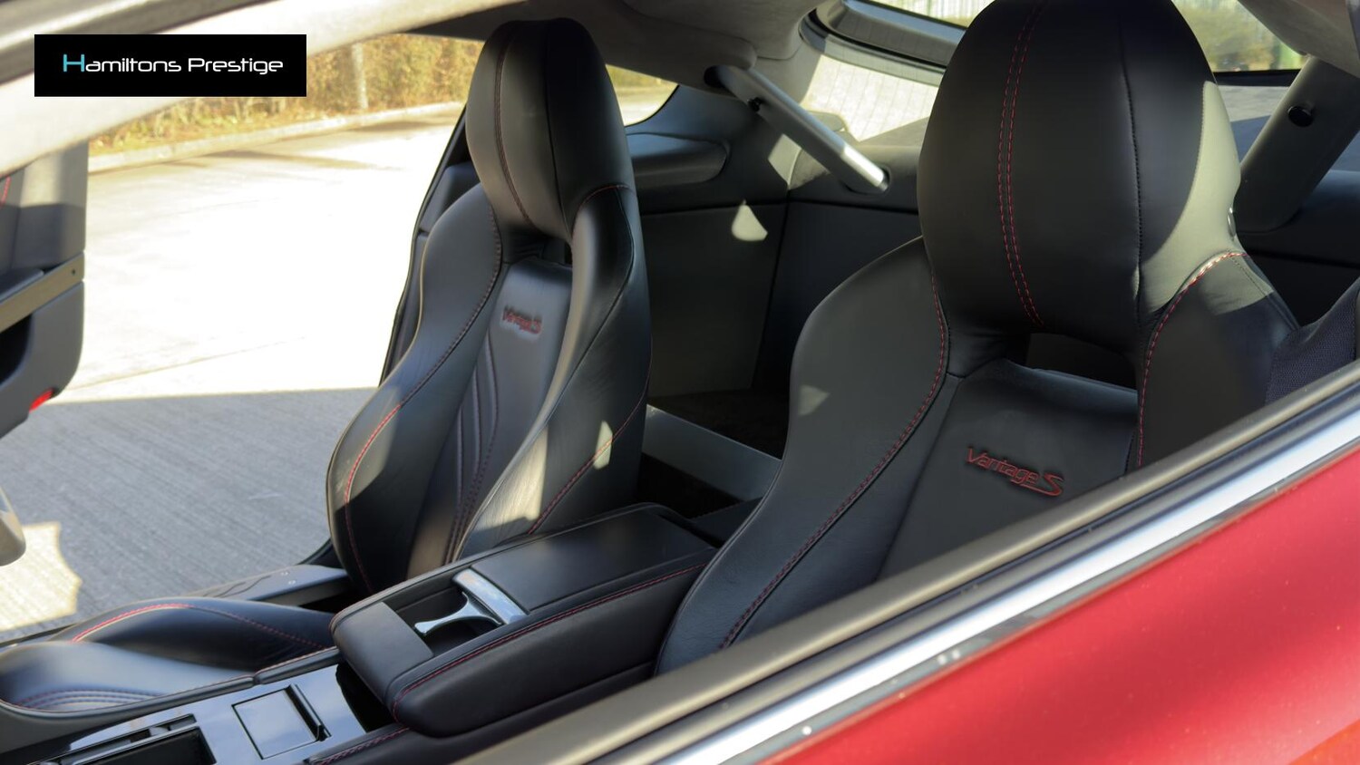 Used Aston Martin Vantage 2015 for sale - 77672848: Photo 40