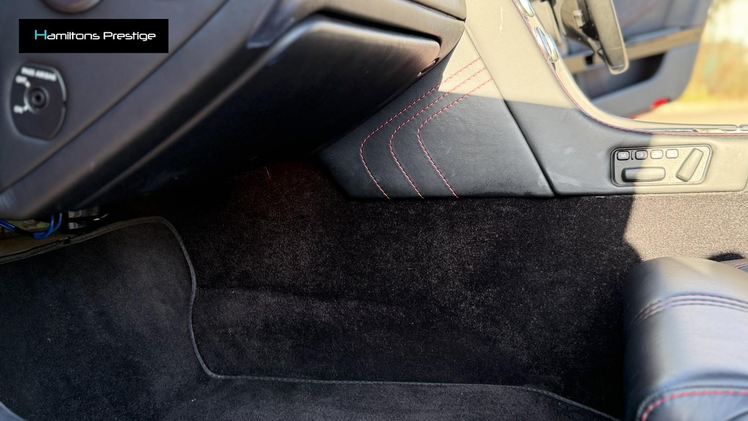 Used Aston Martin Vantage 2015 for sale - 77672848: Photo 43