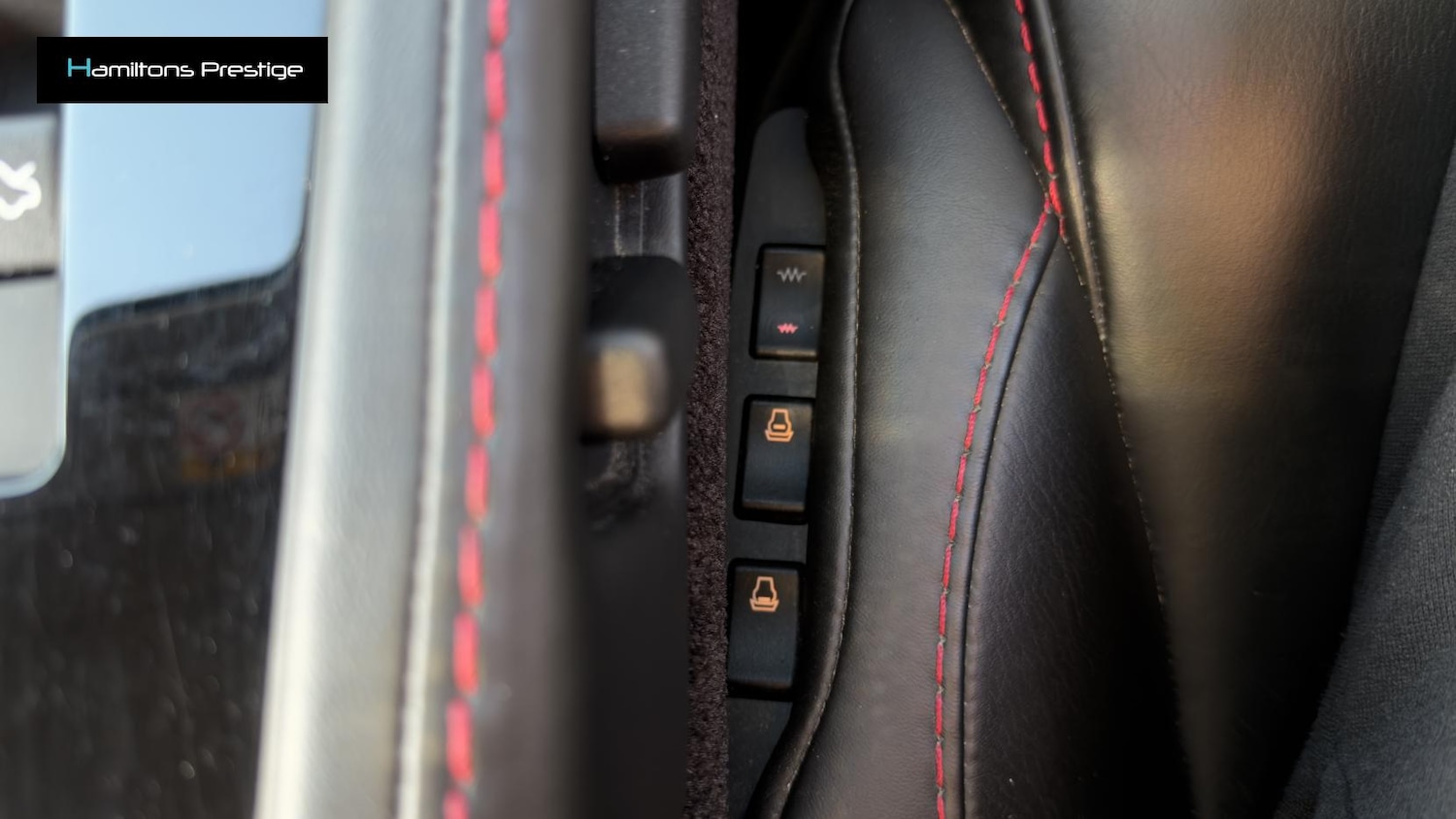 Used Aston Martin Vantage 2015 for sale - 77672848: Photo 46