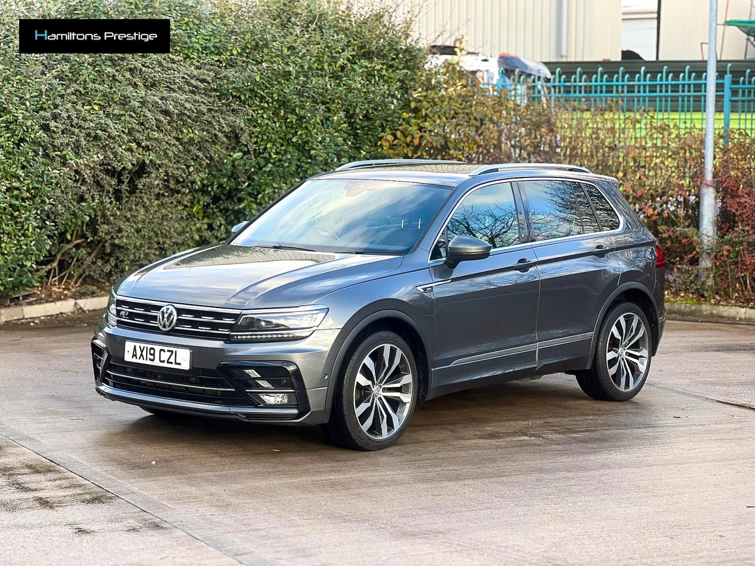 Used Volkswagen Tiguan 2019 for sale - 76885268: Photo 2