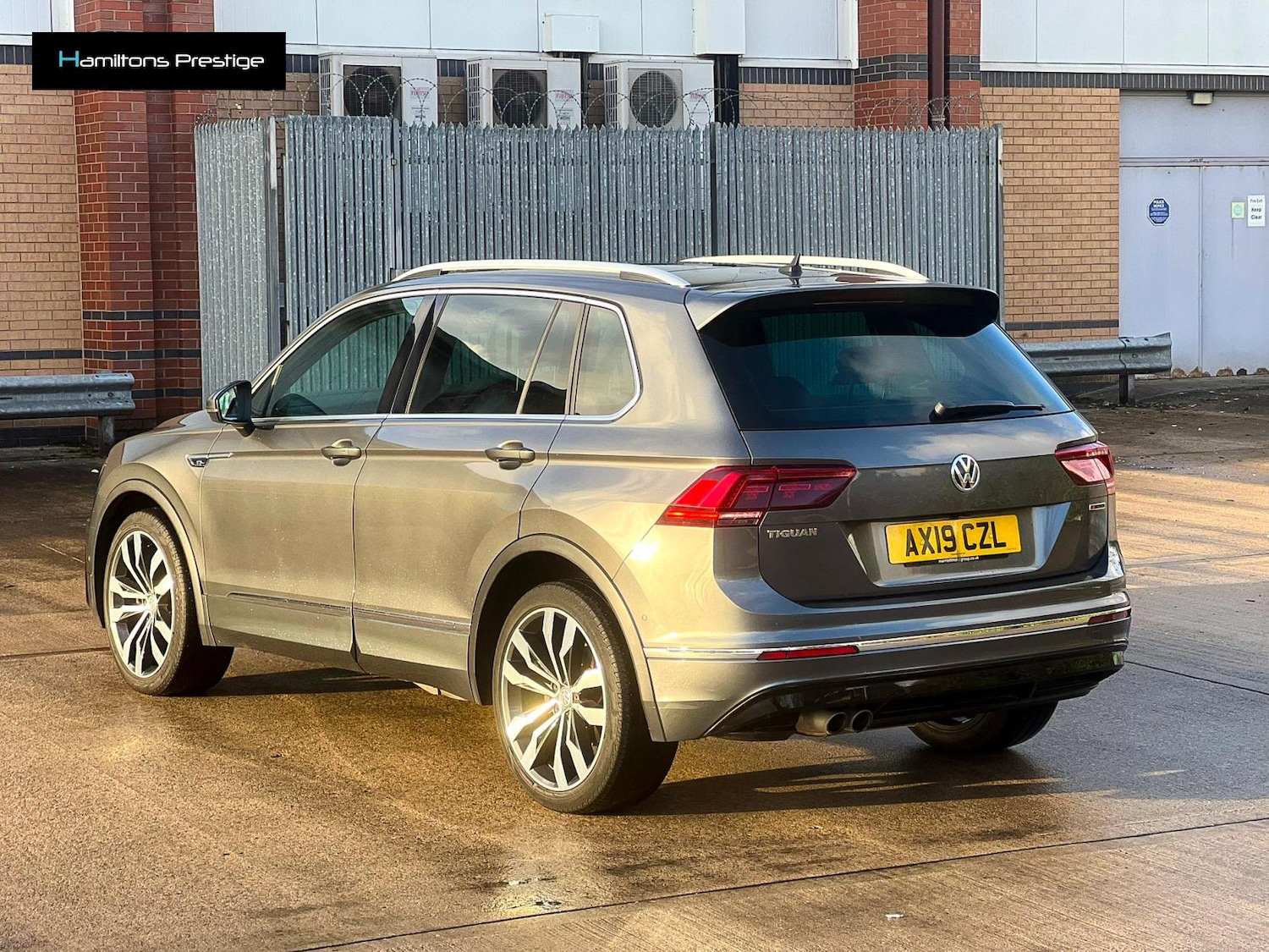 Used Volkswagen Tiguan 2019 for sale - 76885268: Photo 6