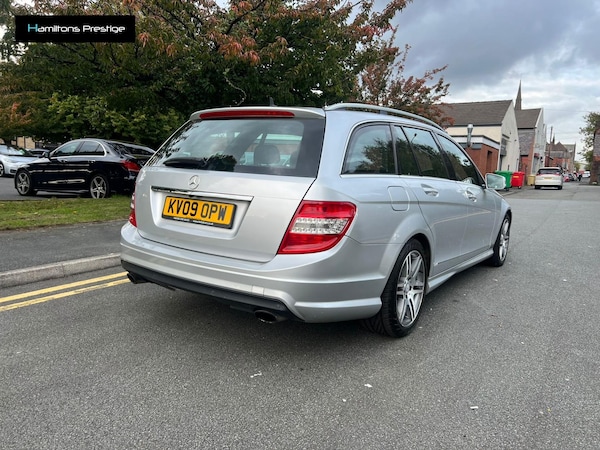 Used Mercedes-Benz C-Class 2009 for sale - 76108330: Photo 3
