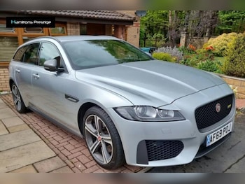 Used Jaguar XF 2019 for sale - 78660238: Photo