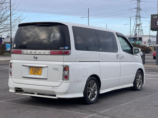 Used Nissan Elgrand for sale - 75034889: Photo 14