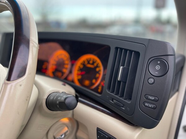 Used Nissan Elgrand for sale - 75034889: Photo 31