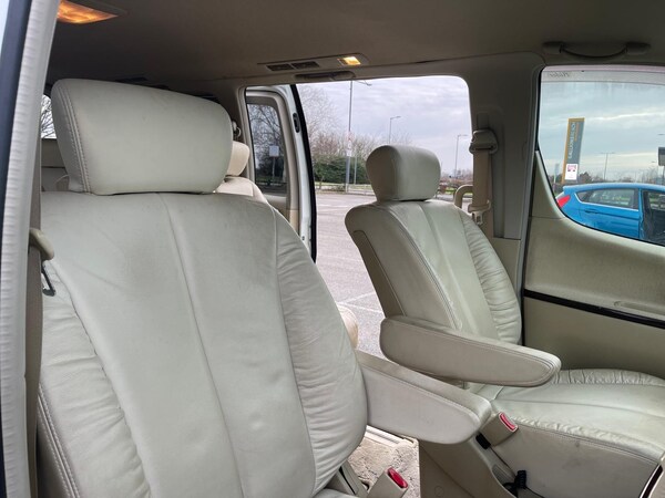 Used Nissan Elgrand for sale - 75034889: Photo 44