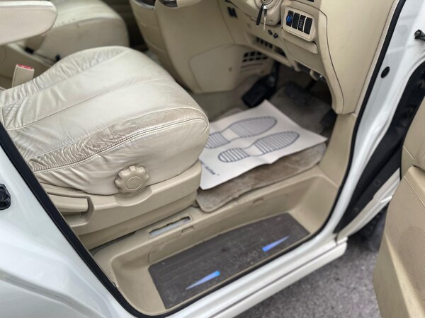 Used Nissan Elgrand for sale - 75034889: Photo 45