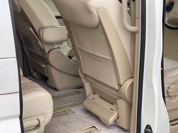 Used Nissan Elgrand for sale - 75034889: Photo 47