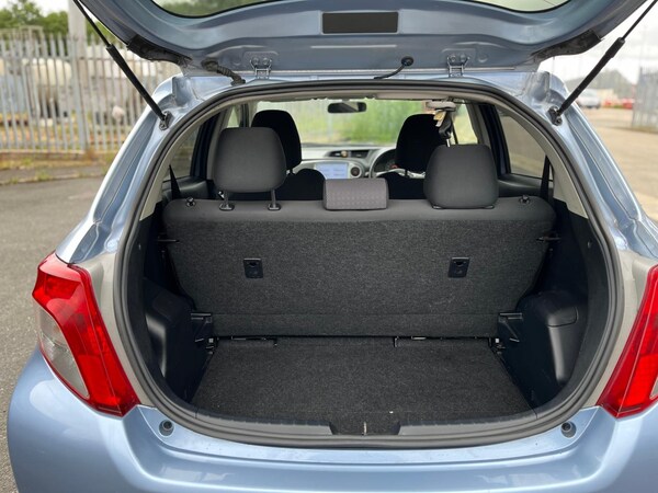 Used Toyota Yaris for sale - 75038918: Photo 19