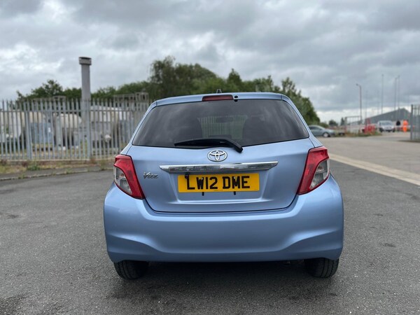 Used Toyota Yaris for sale - 75038918: Photo 4