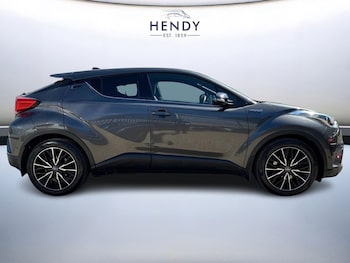 Used Toyota C-HR 2018 for sale - 79200660: Photo
