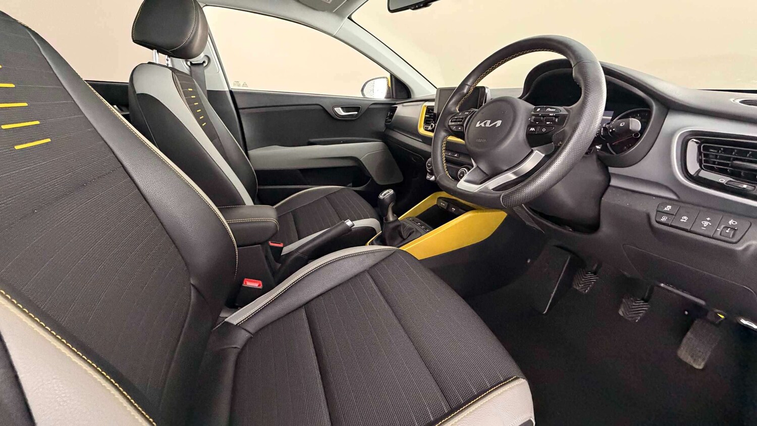 Used Kia Stonic for sale - 77862353: Photo 10