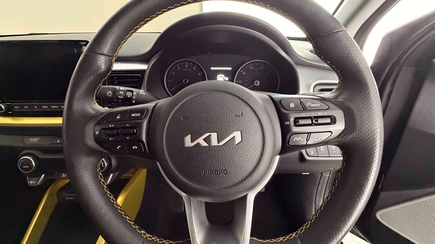 Used Kia Stonic for sale - 77862353: Photo 11