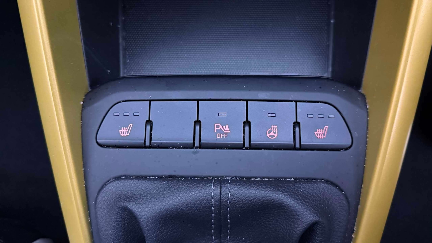 Used Kia Stonic for sale - 77862353: Photo 19