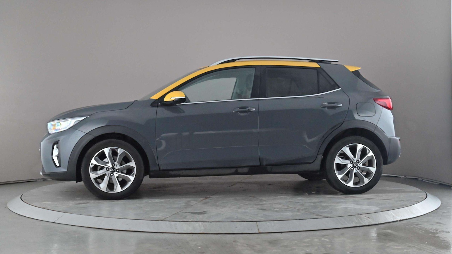 Used Kia Stonic for sale - 77862353: Photo 4