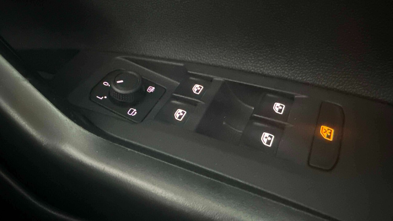 Used Volkswagen Taigo for sale - 77862042: Photo 21