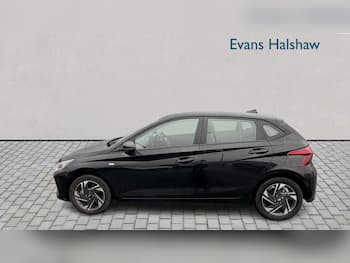 Used Hyundai i20 2023 for sale - 79730724: Photo