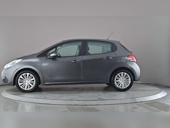 Used Peugeot 208 2018 for sale - 78187960: Photo