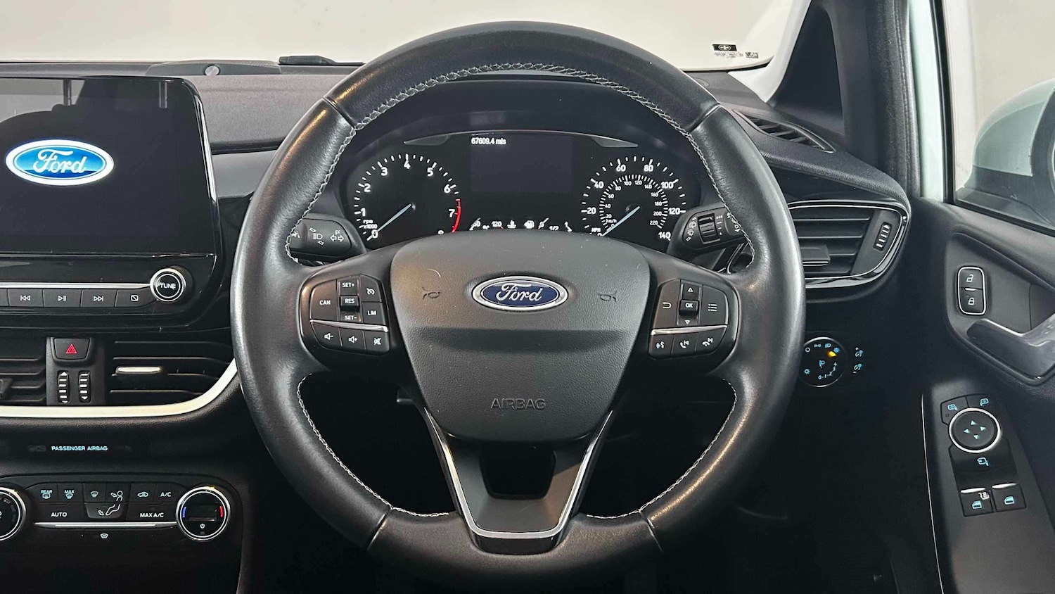 Used Ford Fiesta 2017 for sale - 77857060: Photo 11