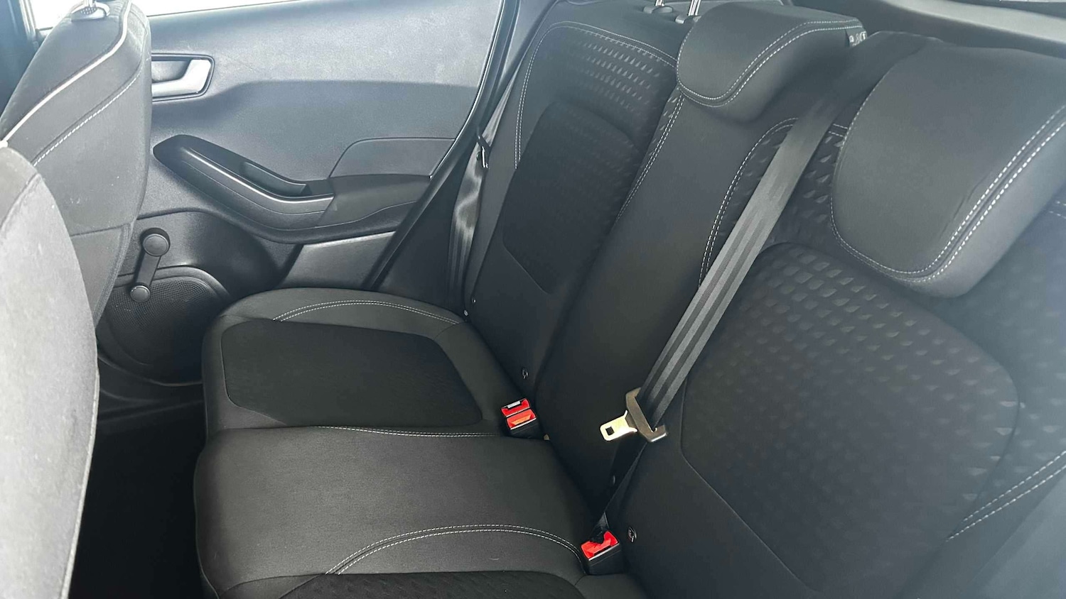 Used Ford Fiesta 2017 for sale - 77857060: Photo 24