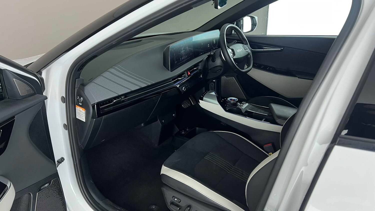 Used Kia EV6 for sale - 77859488: Photo 12