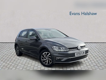 Used Volkswagen Golf 2019 for sale - 77856746: Photo