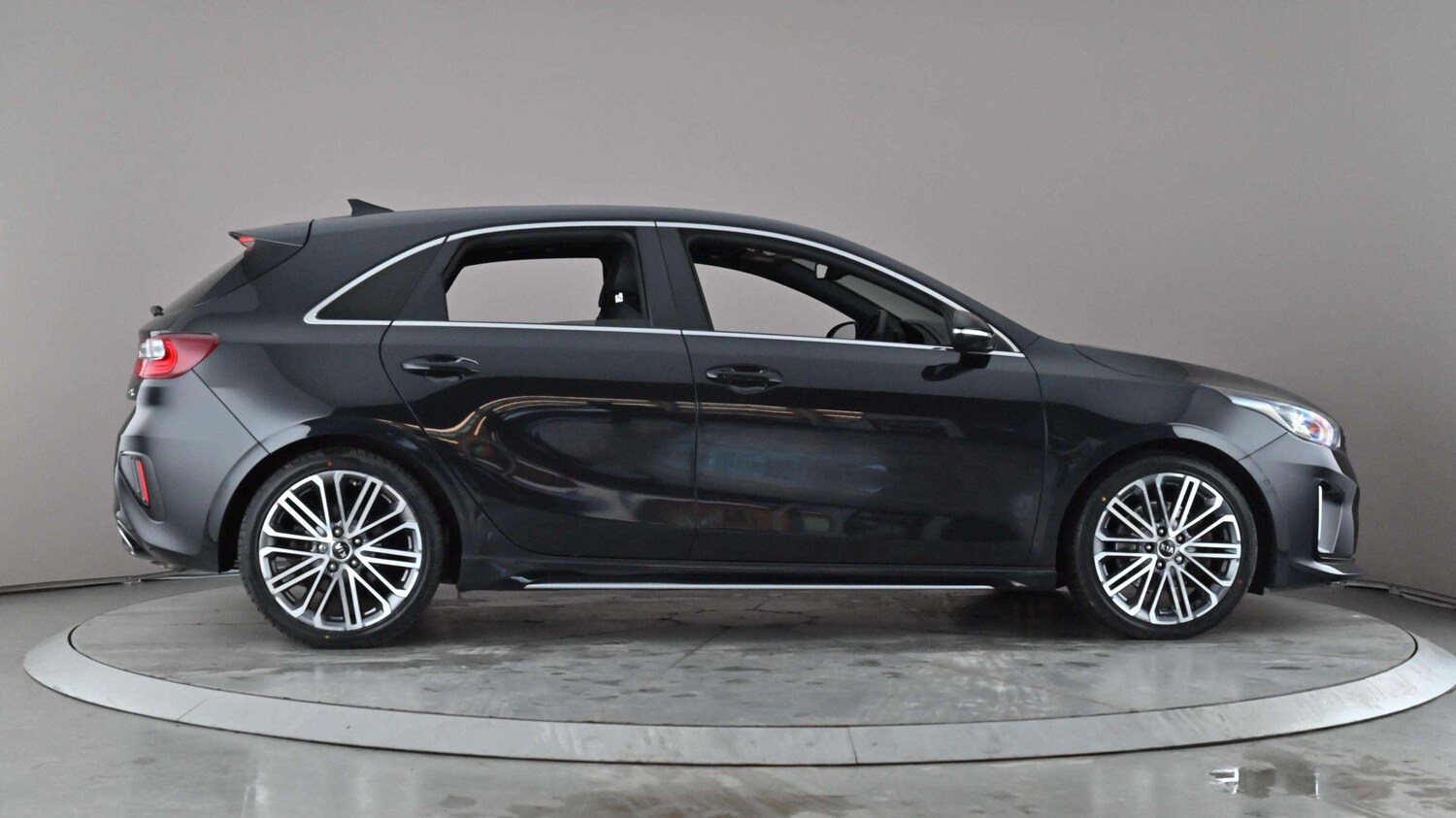 Used Kia Ceed for sale - 77858729: Photo 4