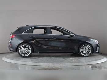 Used Kia Ceed 2019 for sale - 77858729: Photo