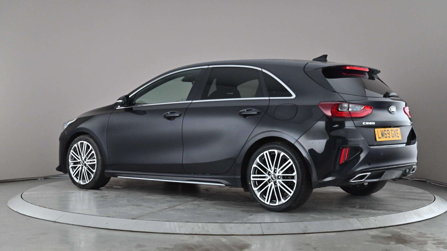 Used Kia Ceed for sale - 77858729: Photo 8